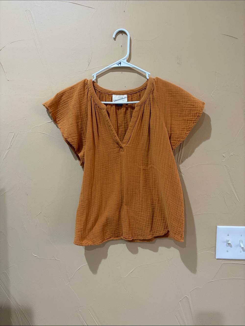 Universal Thread Short Sleeve V-Neck Tunic in Rust Orange